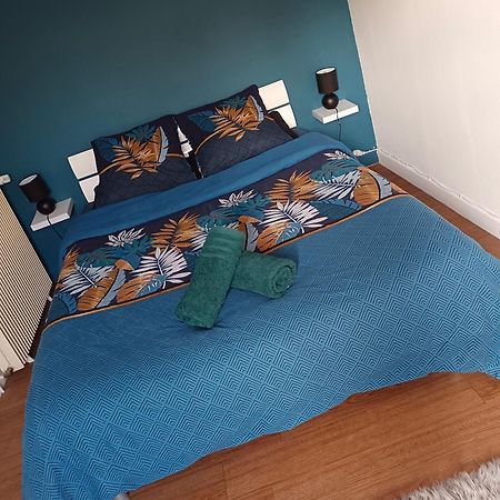Petite Maison Etape Loire A Velo Ou Compostelle Mosnes Eksteriør billede